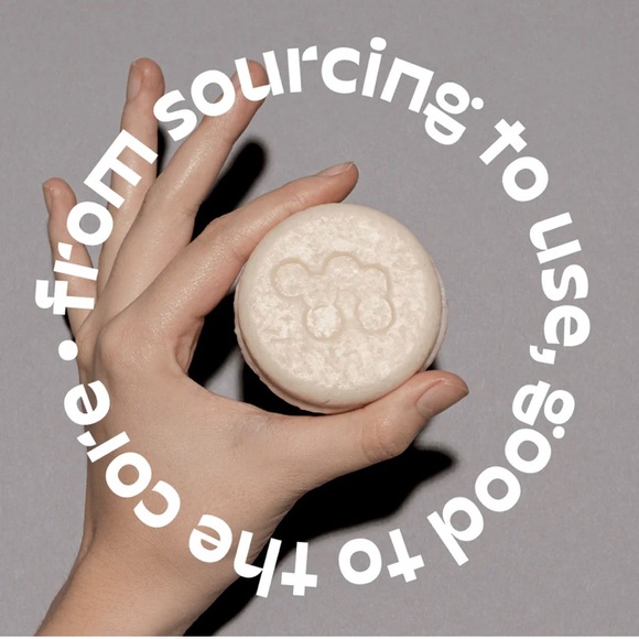 Nolé Deep Clean Shampoo & Conditioner Bars in Amazing Citrus Scent; Sample size - Picture 6 of 7